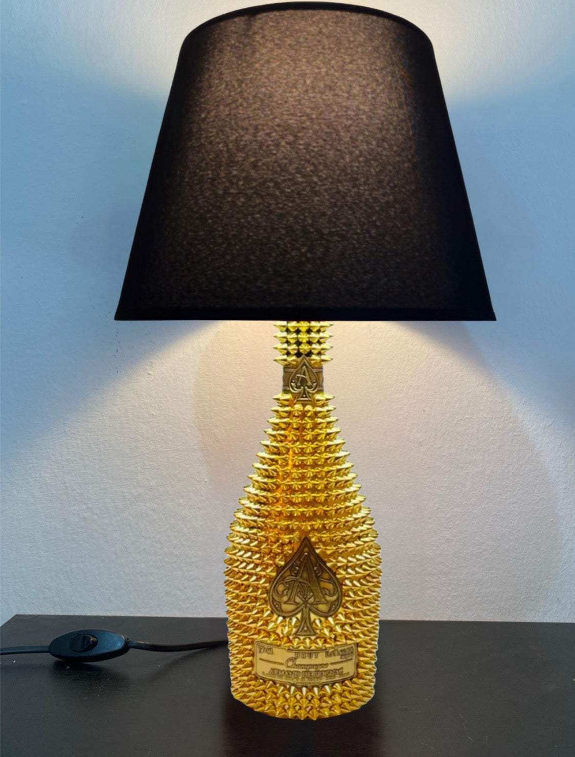 Lampada Armand De Brignac Gold Borchie Oro