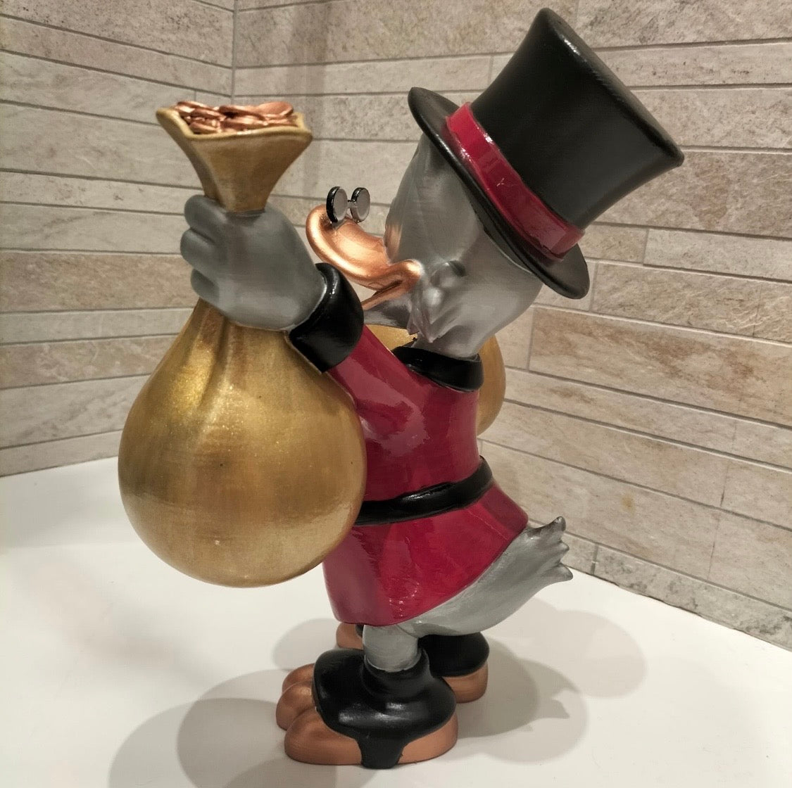 Statua Scrooge Mc Duck Classico con Soldi e Bottino