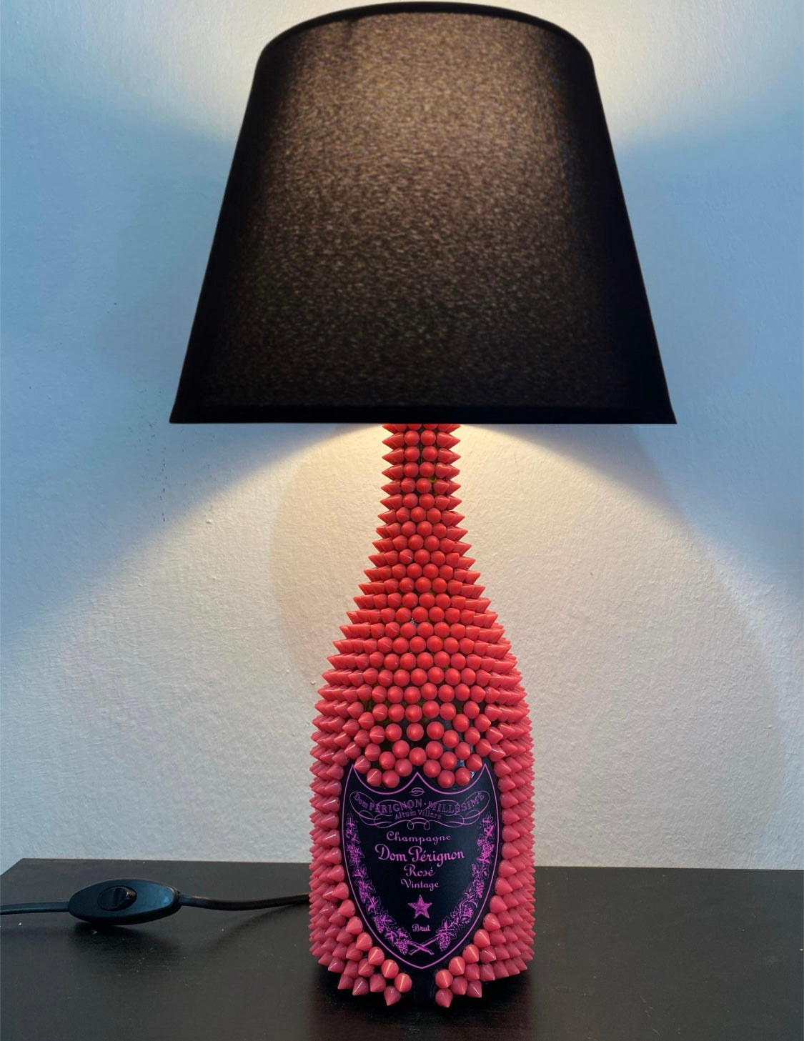 Lampada Dom Pèrignon Luminous Rosè Borchie Rosa