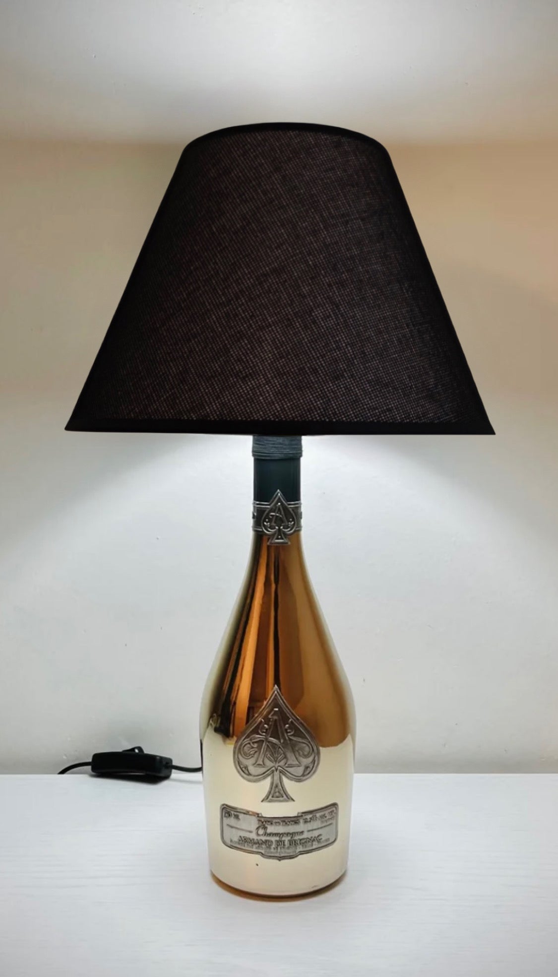 Lampada Armand De Brignac Blanc de Blancs