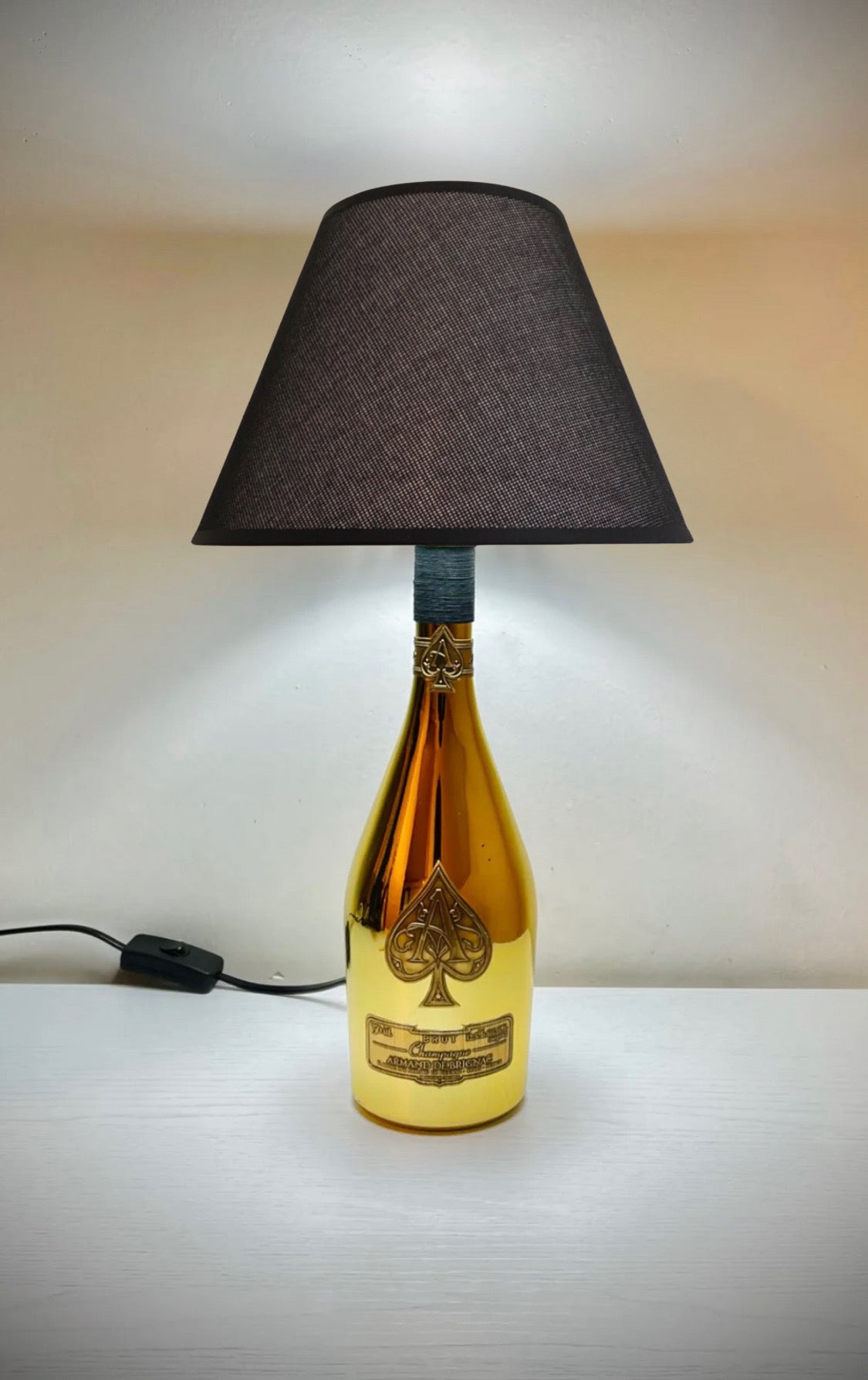 Lampada Armand De Brignac Gold