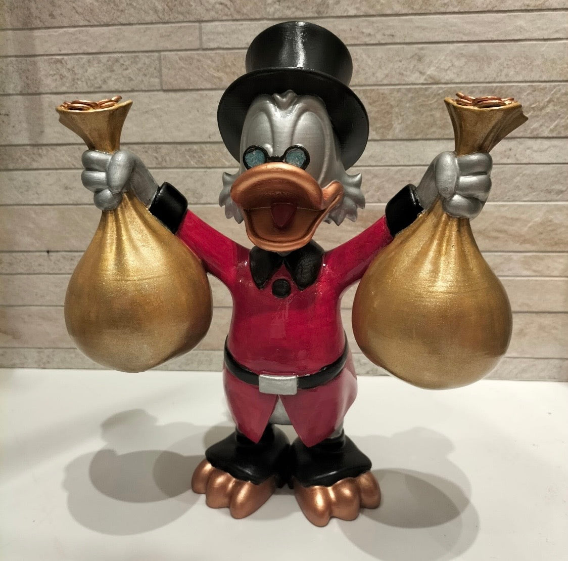 Statua Scrooge Mc Duck Classico con Soldi e Bottino