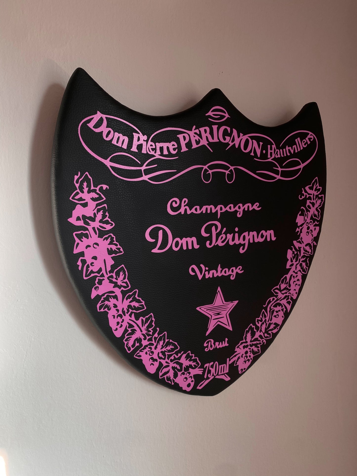 Dom Pèrignon Imagen de cuero Rosé Luminous Rosé
