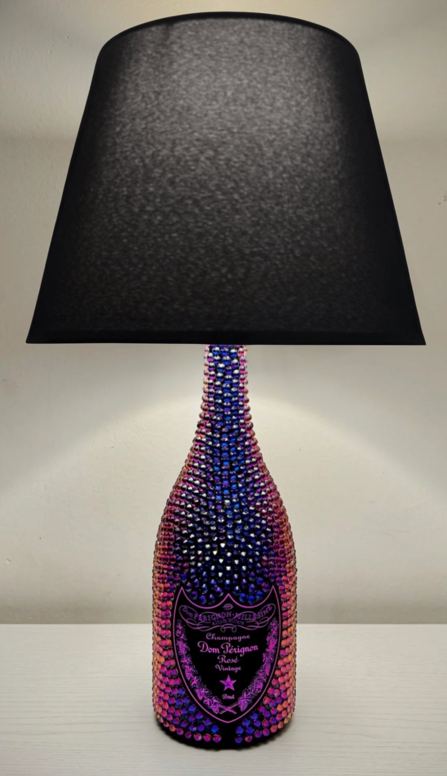 Lampada Dom Pèrignon Vintage Luminous Rosè Strass Arcobaleno Limited Edition